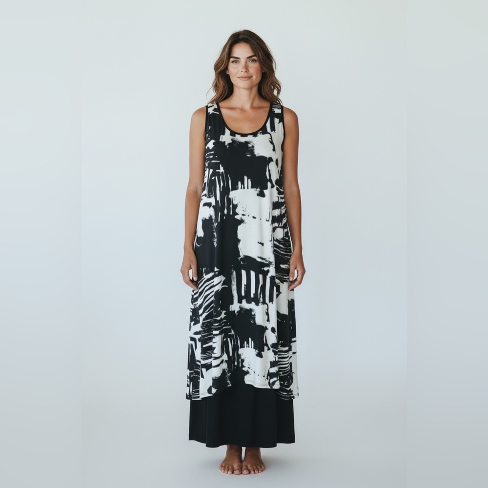 Kate and Mallory maxi tier dress. Size Medium. Excellent condition fully lined